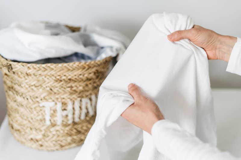 Cómo usar un blanqueador de ropa blanca: trucos y consejos