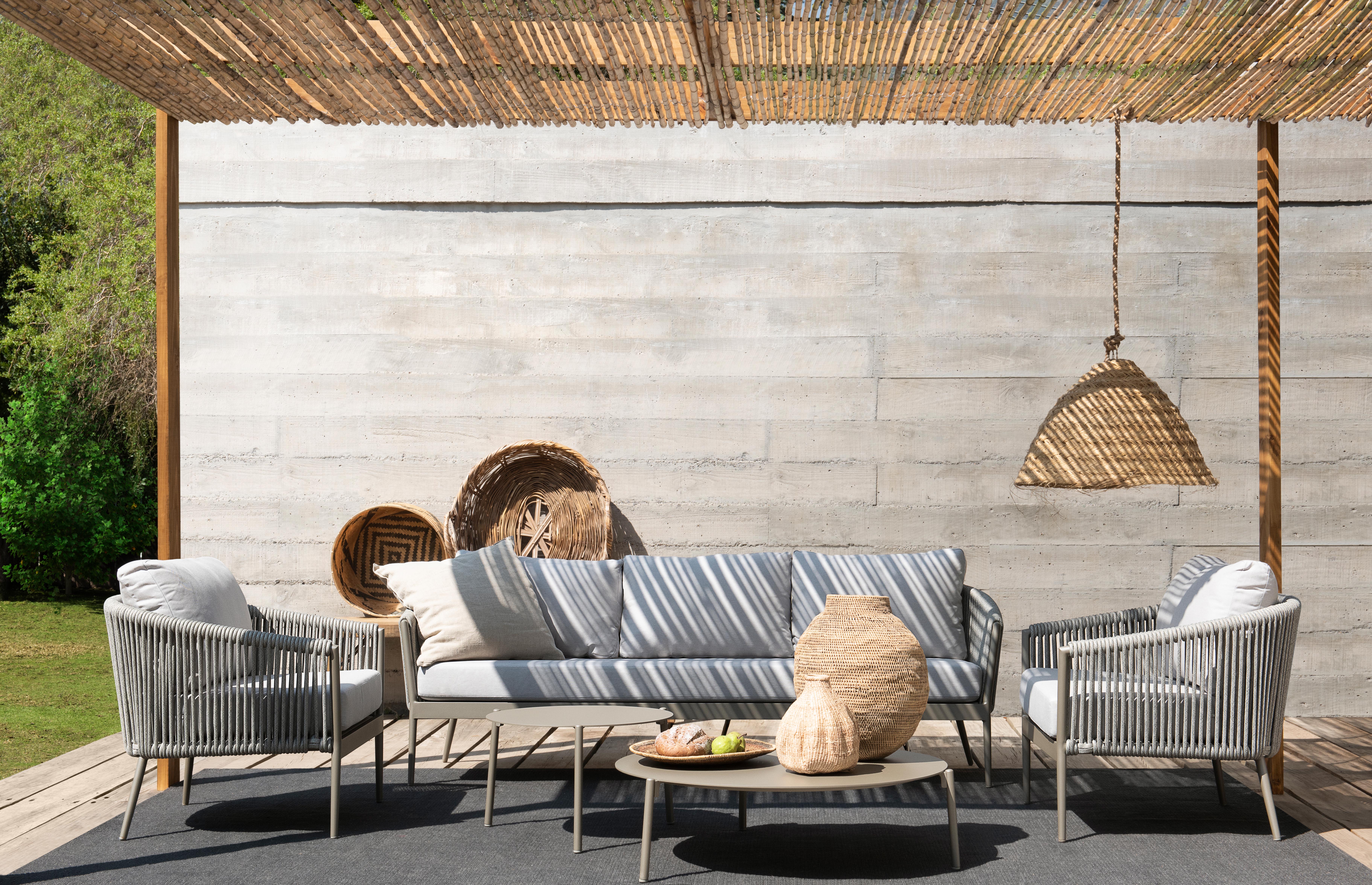 muebles de exterior y materialidades
