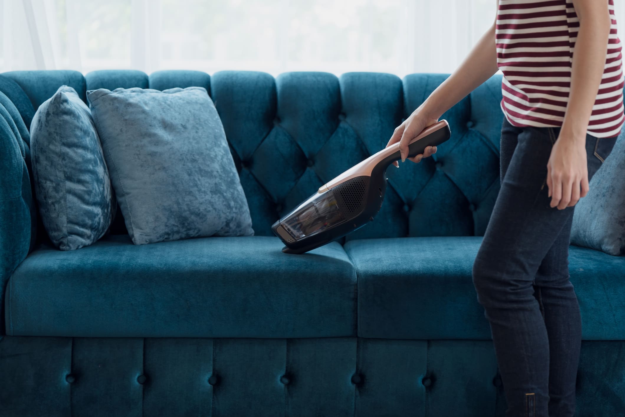 cómo limpiar un sofá de tela